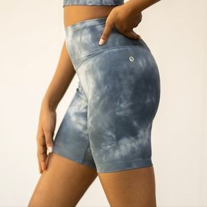 Popflex marble biker shorts